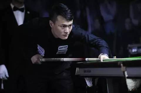 赛中交出场 赛中交出场