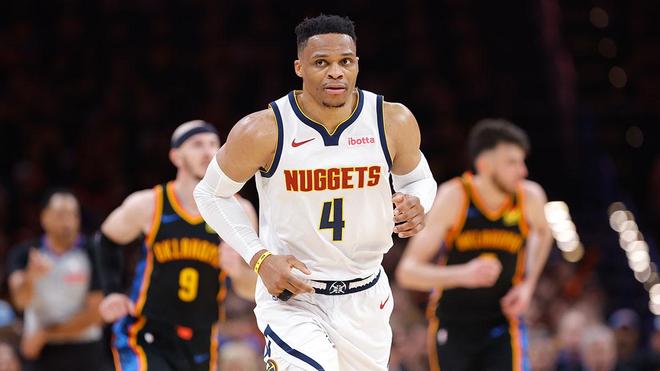 而C罗虽然 而C罗虽然