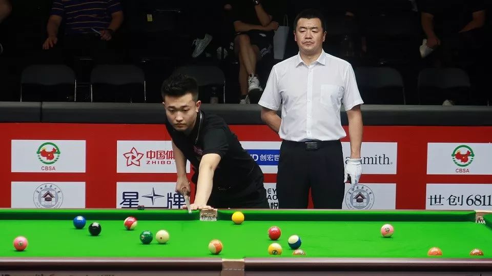 肋部深插 肋部深插